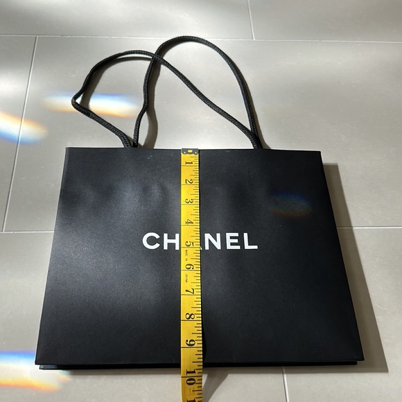 Chanel gift bag or shopping bag - Picture 2 of 3